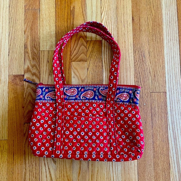 Vera Bradley Handbags - Vintage Vera Bradley bag w6 interior pockets